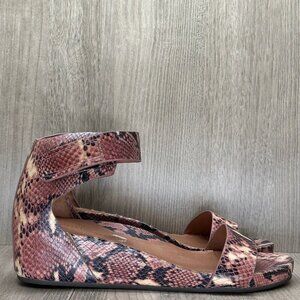 Gentle Souls Kenneth Cole Sandals 9.5 Gianna 2 Wedge Ankle Strap Snakeskin Brown